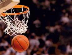 开云体育APP下载-NBA总决赛焦点战，老鹰轻取雄鹿，夺冠之路开启