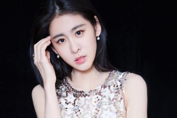 开云体育入口-范弗利特爆发领衔活塞，凶猛火力全面压制广厦队