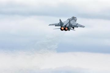 开云下载-绿茵场上的控卫，格列兹曼如何主宰攻防转换的东决之夜