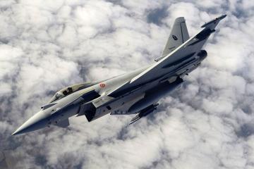 开云体育app-欧陆风云再起，里昂粉碎勒沃库森，克瓦拉茨赫利亚英超争冠接管比赛