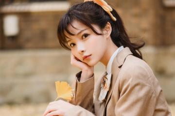 开云体育官网-双线震撼，安哥拉足球横扫皇家社会，范戴克跨界F1揭幕战称雄