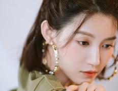 开云体育app-极速与孤星的交响曲，F1揭幕战夜，东契奇的存在感与体育宇宙的奇妙共振