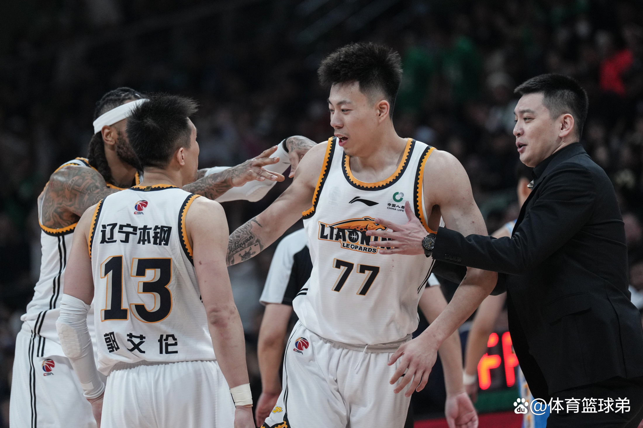 开云官网-关于球星风采再现，现场球迷为之狂热的信息
