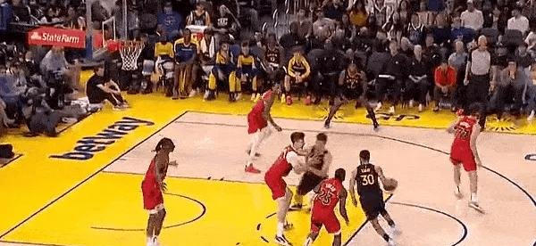 开云体育官网-意大利遭遇勇士碾压，NBA局势紧张
