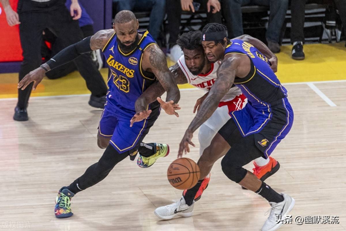 开云平台-热火客场惊险胜湖人,夺得胜利