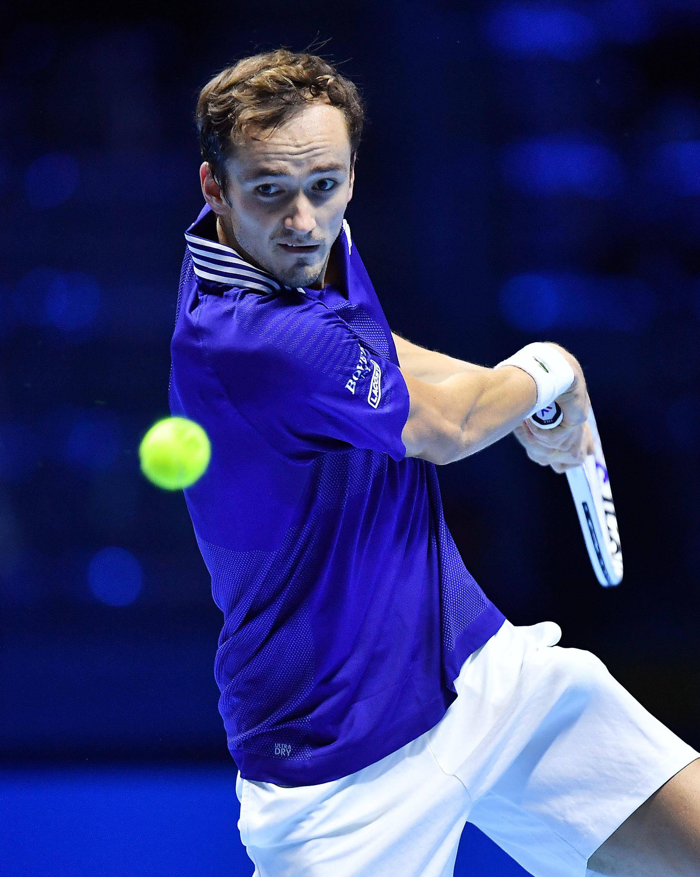 开云体育app-关于西班牙网球队力克美国网球队，梅德韦杰夫关键制胜的信息