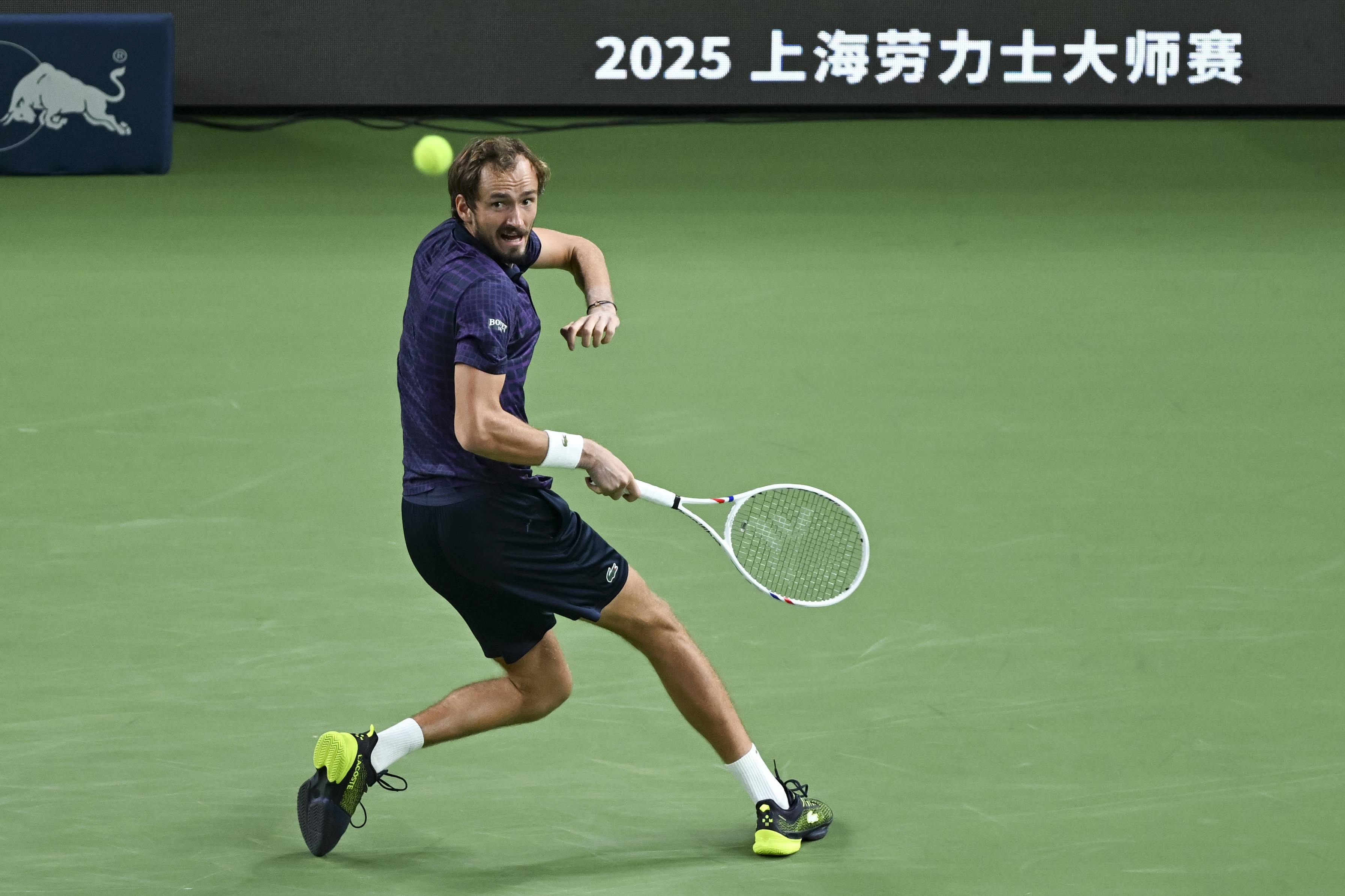 开云体育app-关于西班牙网球队力克美国网球队，梅德韦杰夫关键制胜的信息