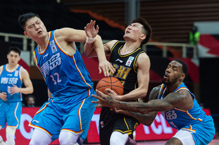 开云官网-青岛队轻取辽宁队，保罗扛起全队