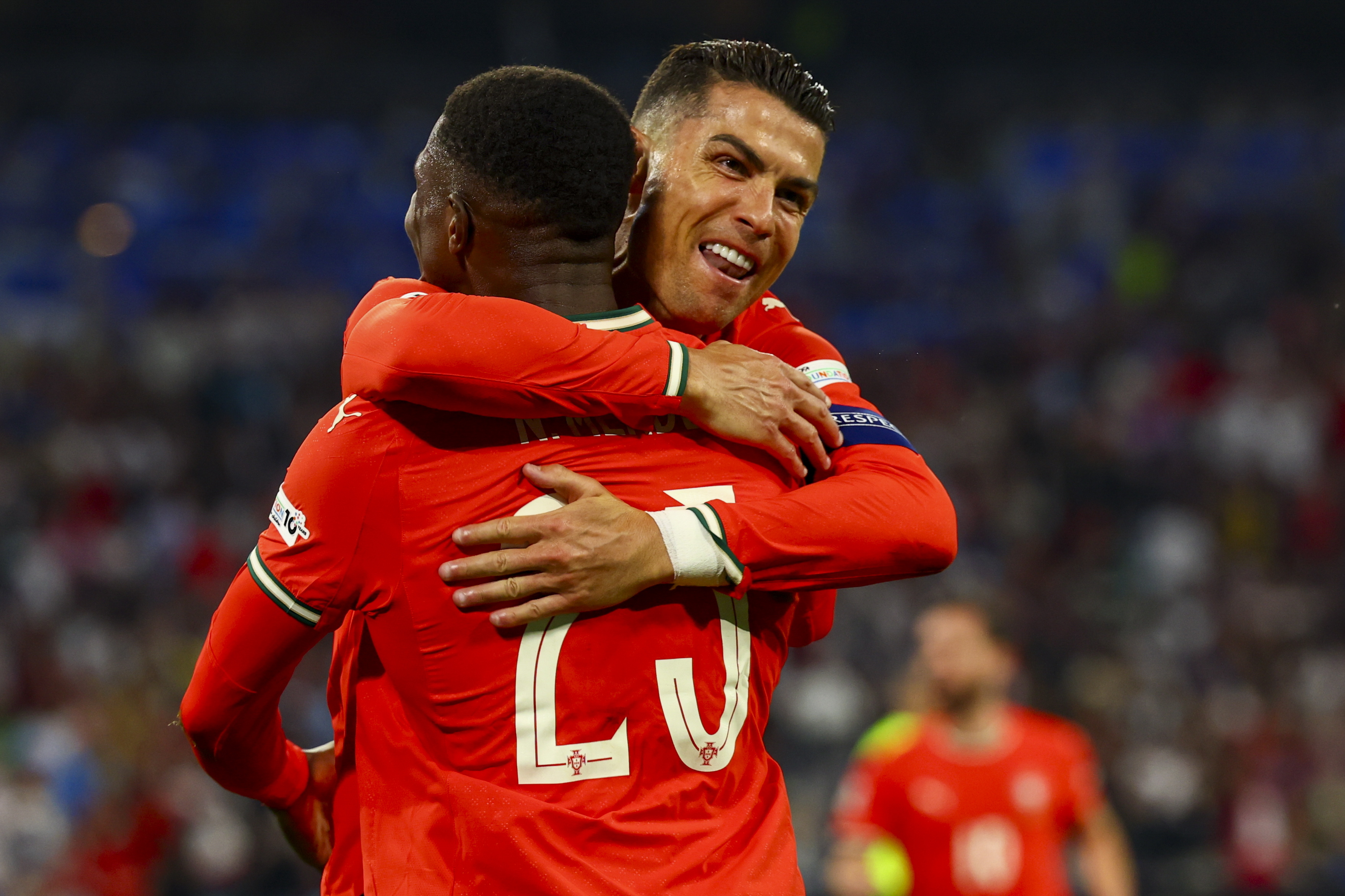 开云体育app-葡萄牙队在欧洲锦标赛中表现抢眼