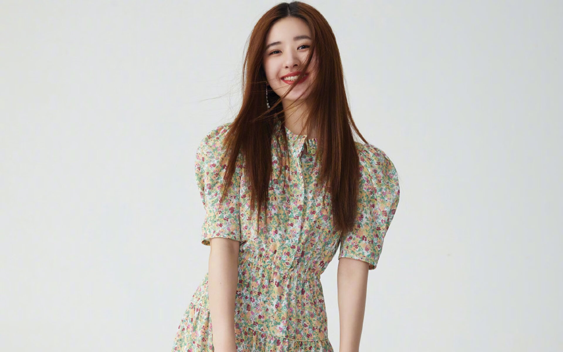 开云官网-绝不手软！字母哥关键时刻制霸攻防，雄鹿险胜快船锁定关键卡位战