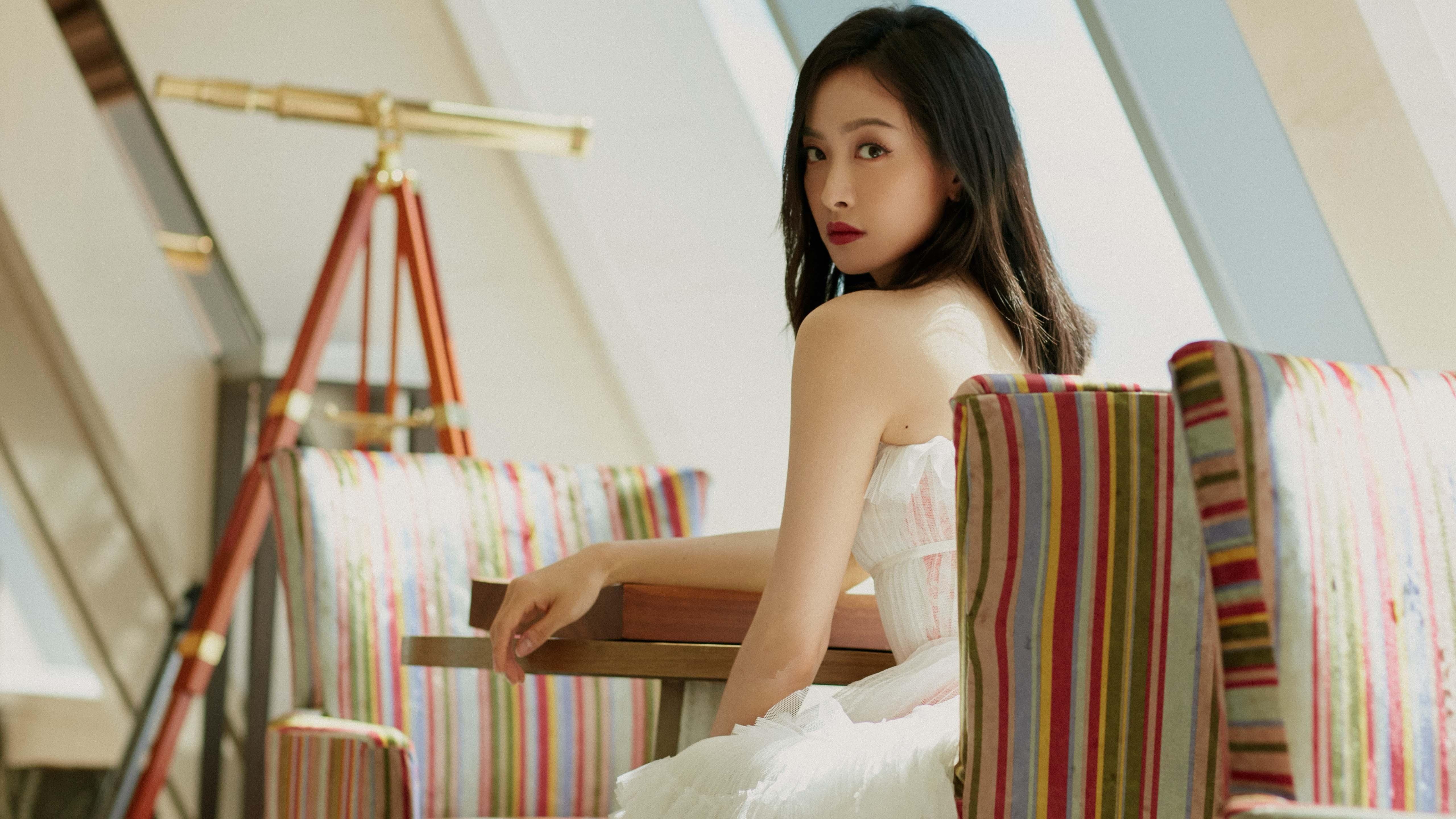 开云体育-美加墨世界杯焦点战，奇才队横扫浙江队，足球世界为之震撼