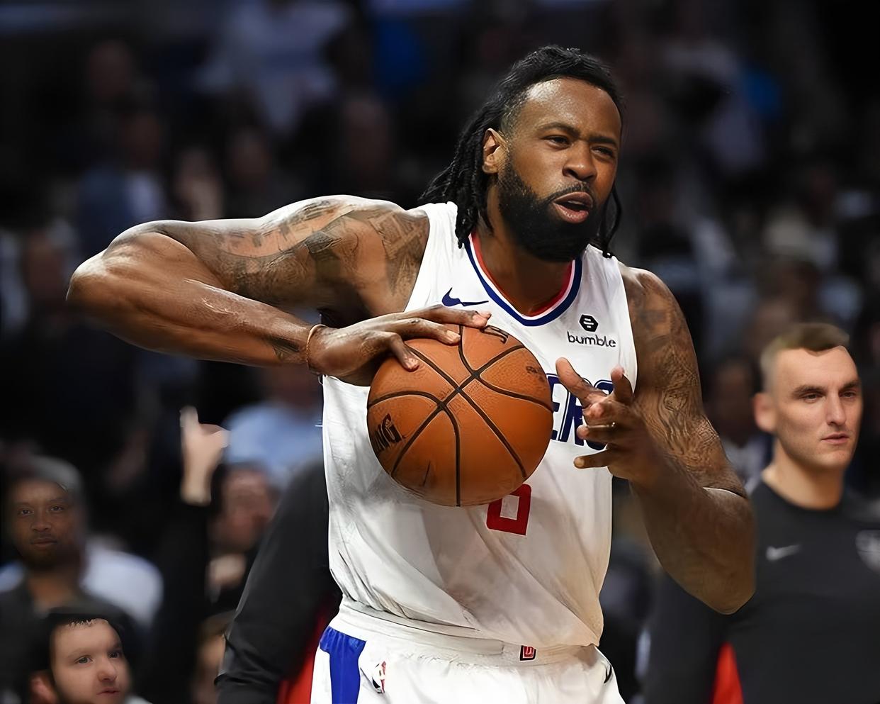 开云体育APP下载-快船淘汰太阳，小贾伦在F1街道赛接管比赛