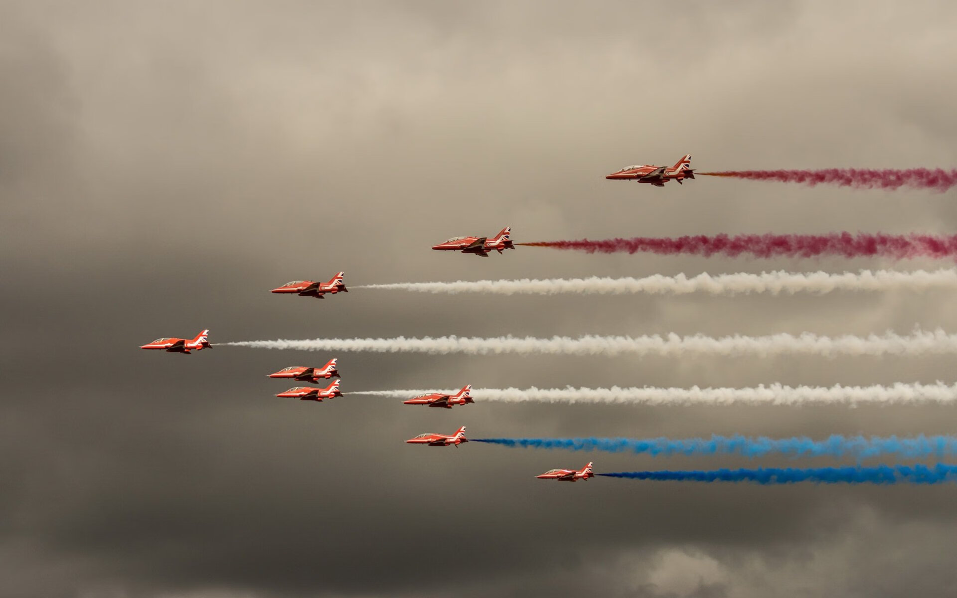 开云下载-世界的缝隙,当东契奇在欧冠决赛接管比赛,快船于淘汰赛惊险驶过骑士