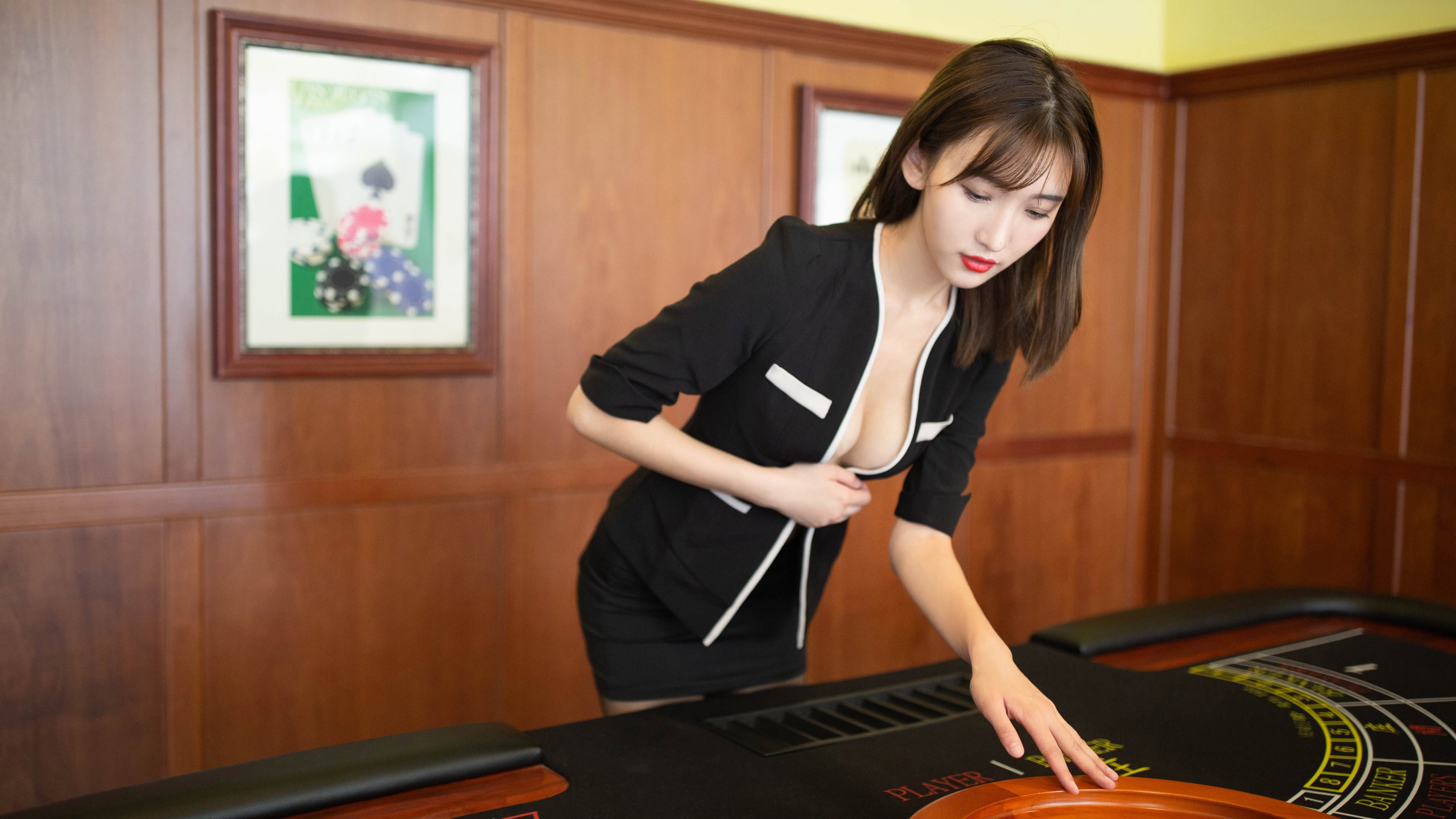 开云APP-沉默中爆发，东决关键战之夜，迪亚斯向世界亮出利剑